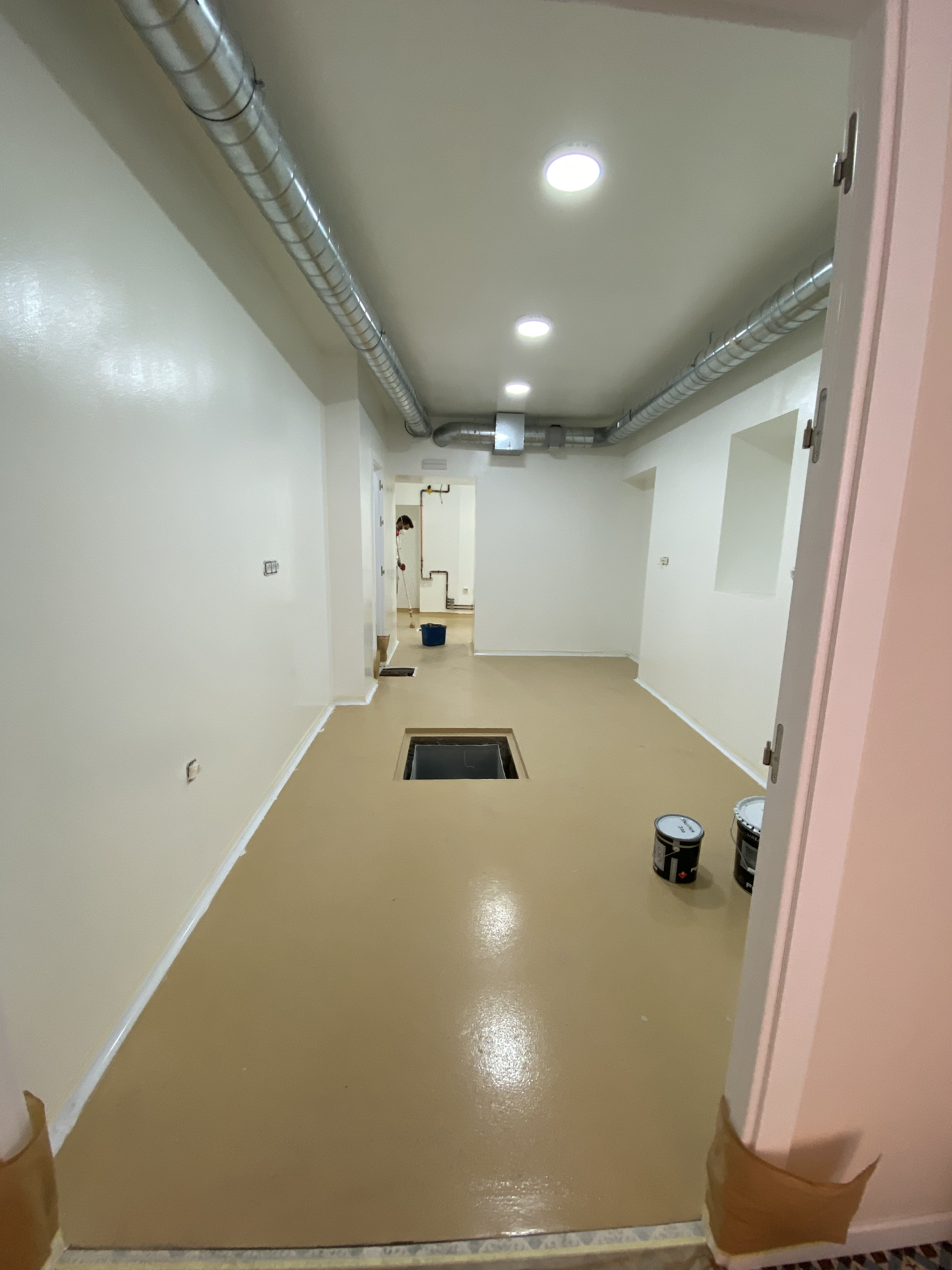 REFORMA LOCAL CALLE BAÑOS.